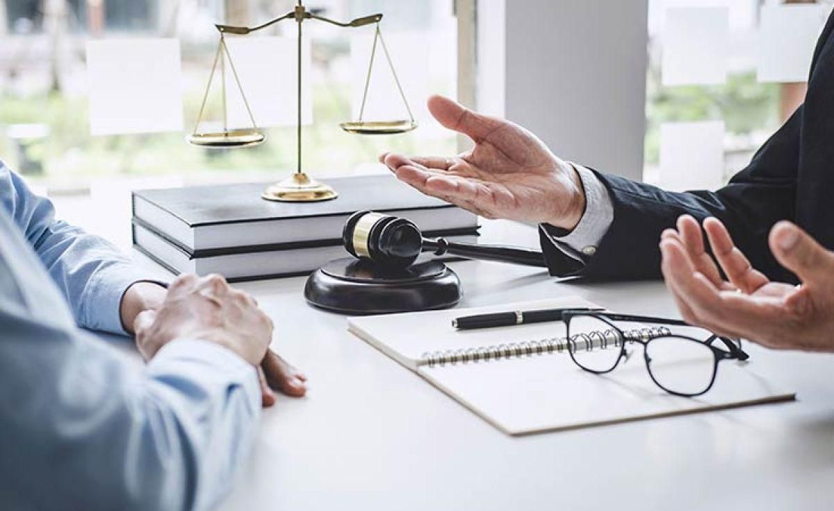 Abogados de contratos